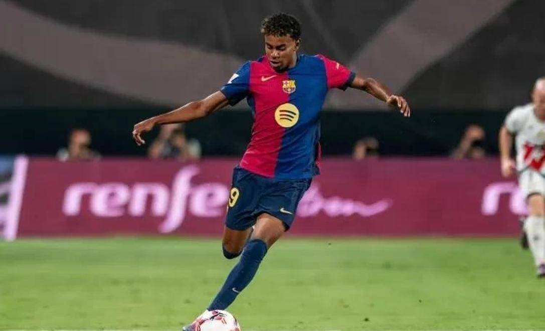 K联赛球队浦项铁人官方社媒账号发布公告称，球队中...